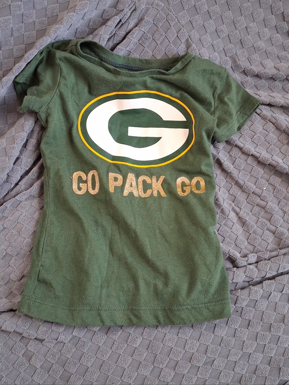 Green Bay Packers - NFL Team Apparel Toddler Girl Green Glitter Tshirt. Size 2T